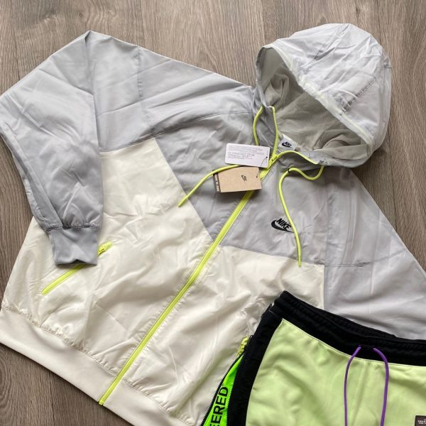 NIKE Sportswear Windrunner