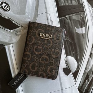 GUESS Porta Pasaporte Logo C