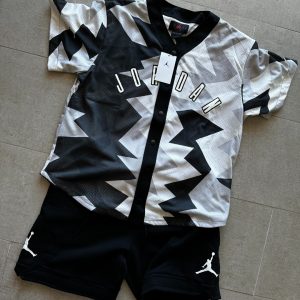 JORDAN Essentials Jersey