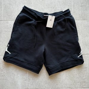 JORDAN Short Essential
