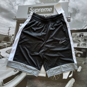 NIKE Short basketball N