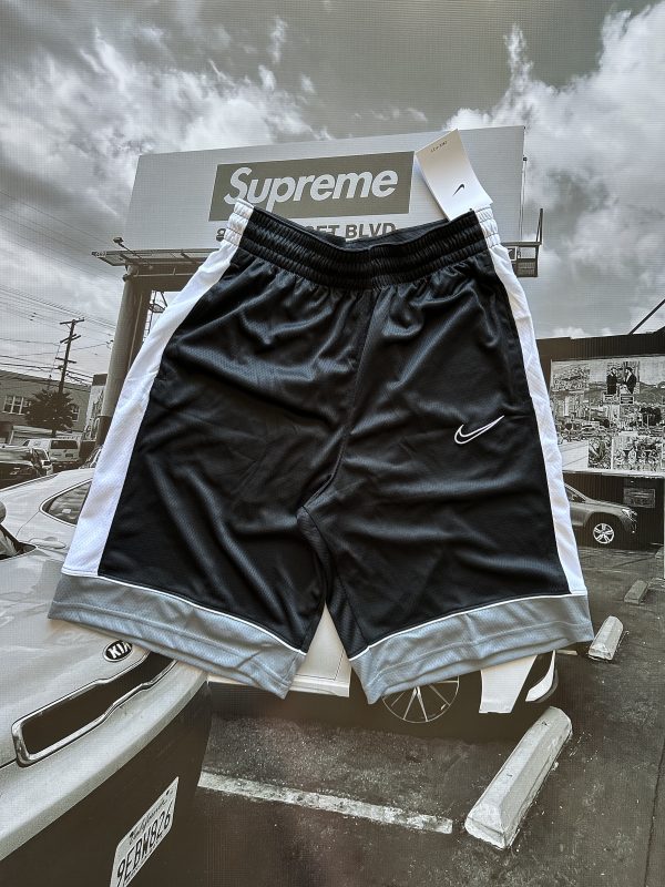 NIKE Short basketball N