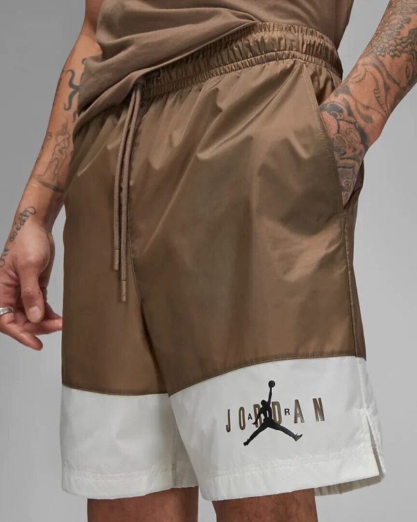 JORDAN Short Essentials