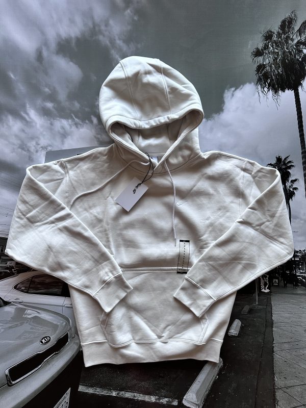 NIKE Solo Swoosh