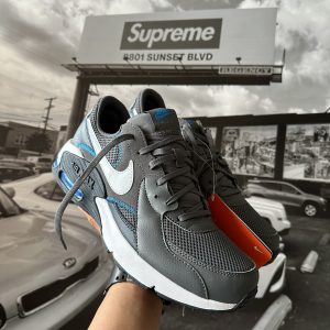 NIKE Air Max Excee BC