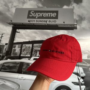 TOMMY HILFIGER Logo R