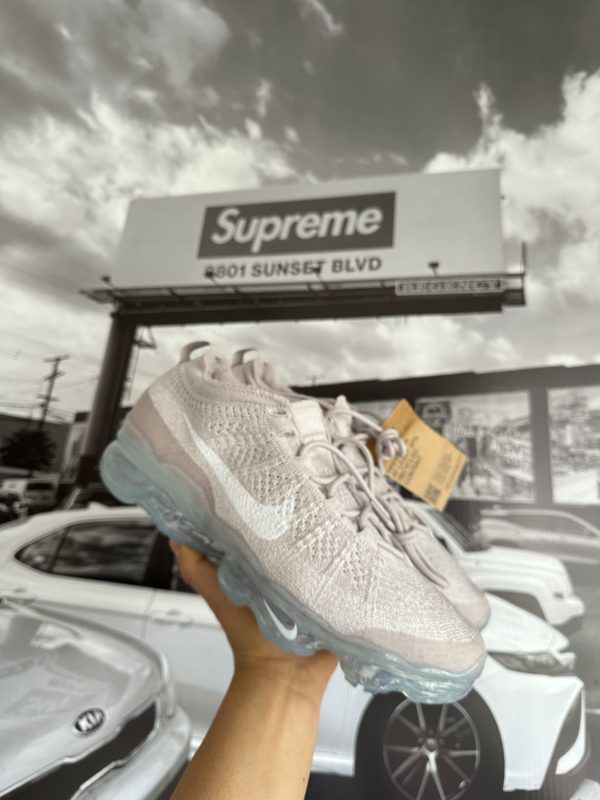 NIKE Air VaporMax 2023 Flyknit Platinum Violet