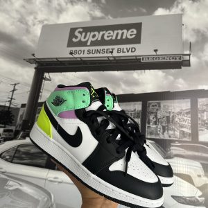 JORDAN 1 Mid Pastel Black Toe (GS)