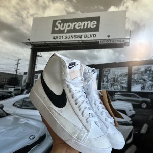 NIKE Blazer Mid 77 Vintage