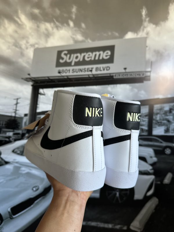NIKE Blazer Mid 77 Vintage - Imagen 2