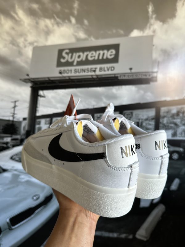 NIKE Blazer Low Platform - Imagen 2
