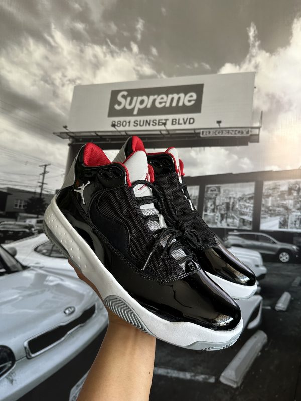 JORDAN Max Aura 2 Black Cement