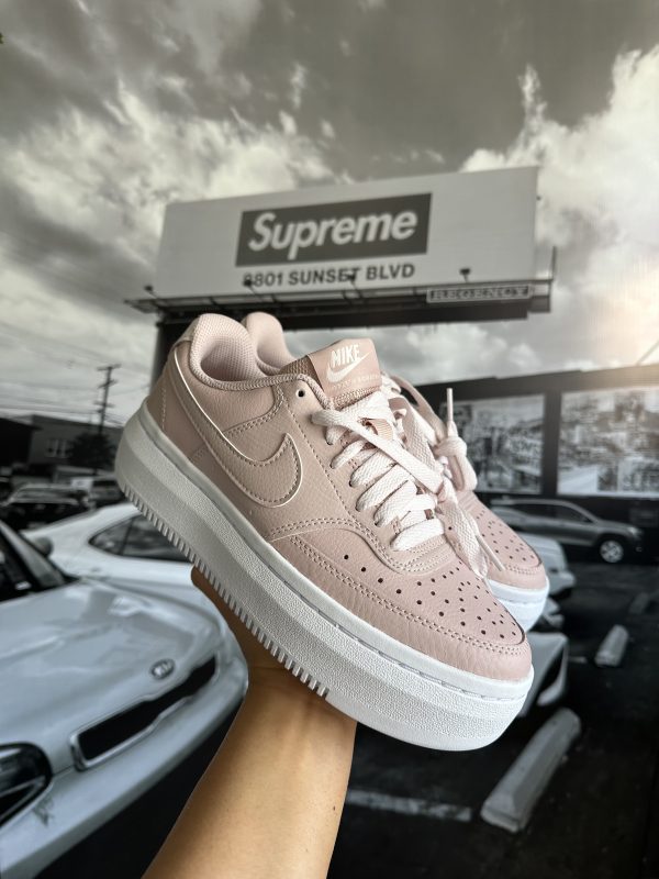 NIKE Court Vision Alta