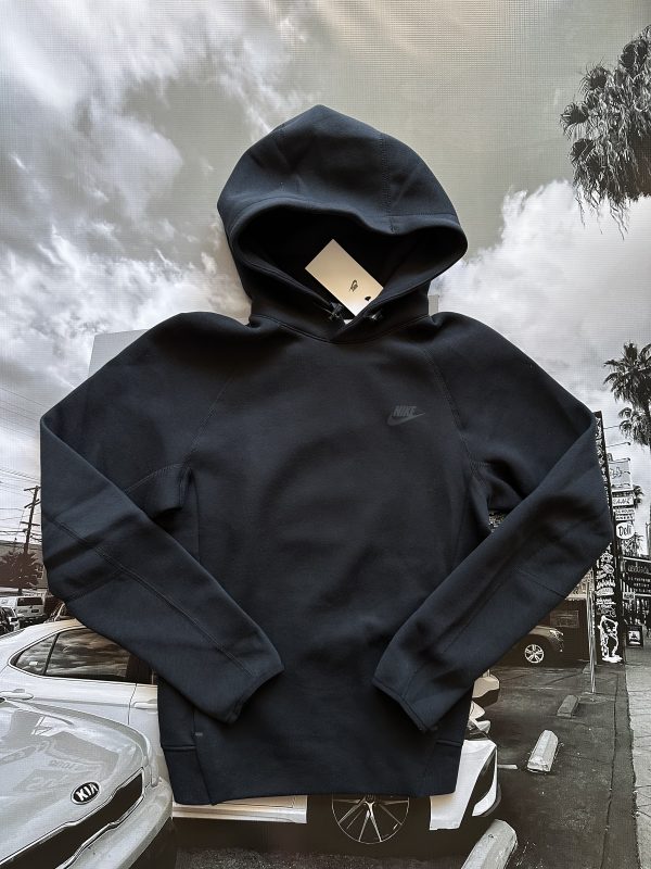 NIKE TECH Fleece Pullover Hoodie Black - Imagen 2