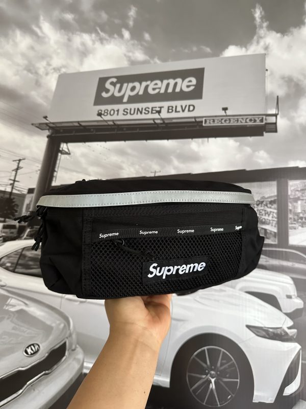 SUPREME Waist Bag