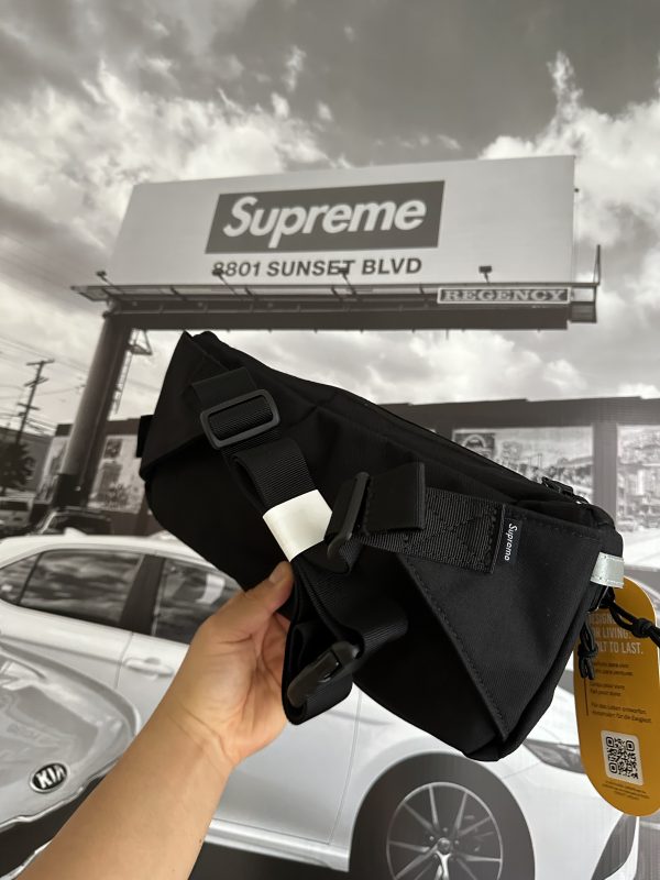 SUPREME Waist Bag - Imagen 2