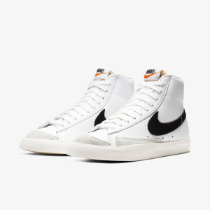 NIKE Blazer Mid 77 Vintage