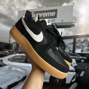 NIKE Air Force 1 '07 LV8