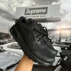 NIKE Air Max SC