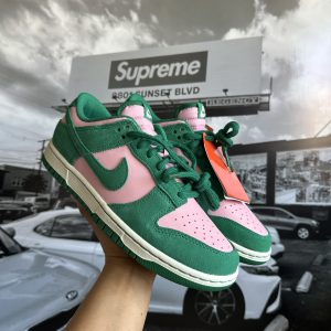 NIKE Dunk Low Retro SE