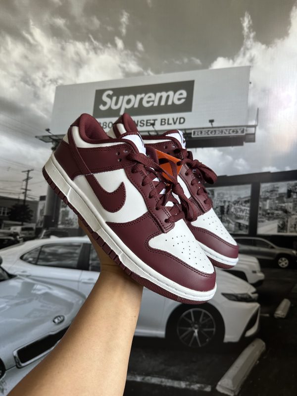 NIKE Dunk Low Red Wood