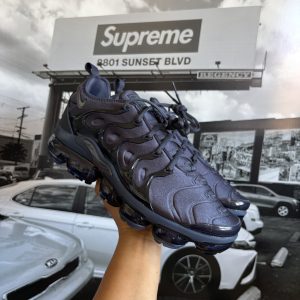 NIKE Air VaporMax Plus Thunder Blue
