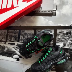 NIKE Air Max 95 OG Green Shock